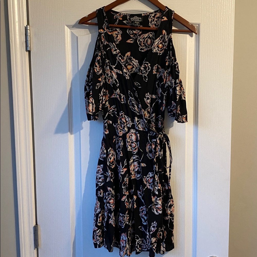 Floral cold shoulder wrap dress